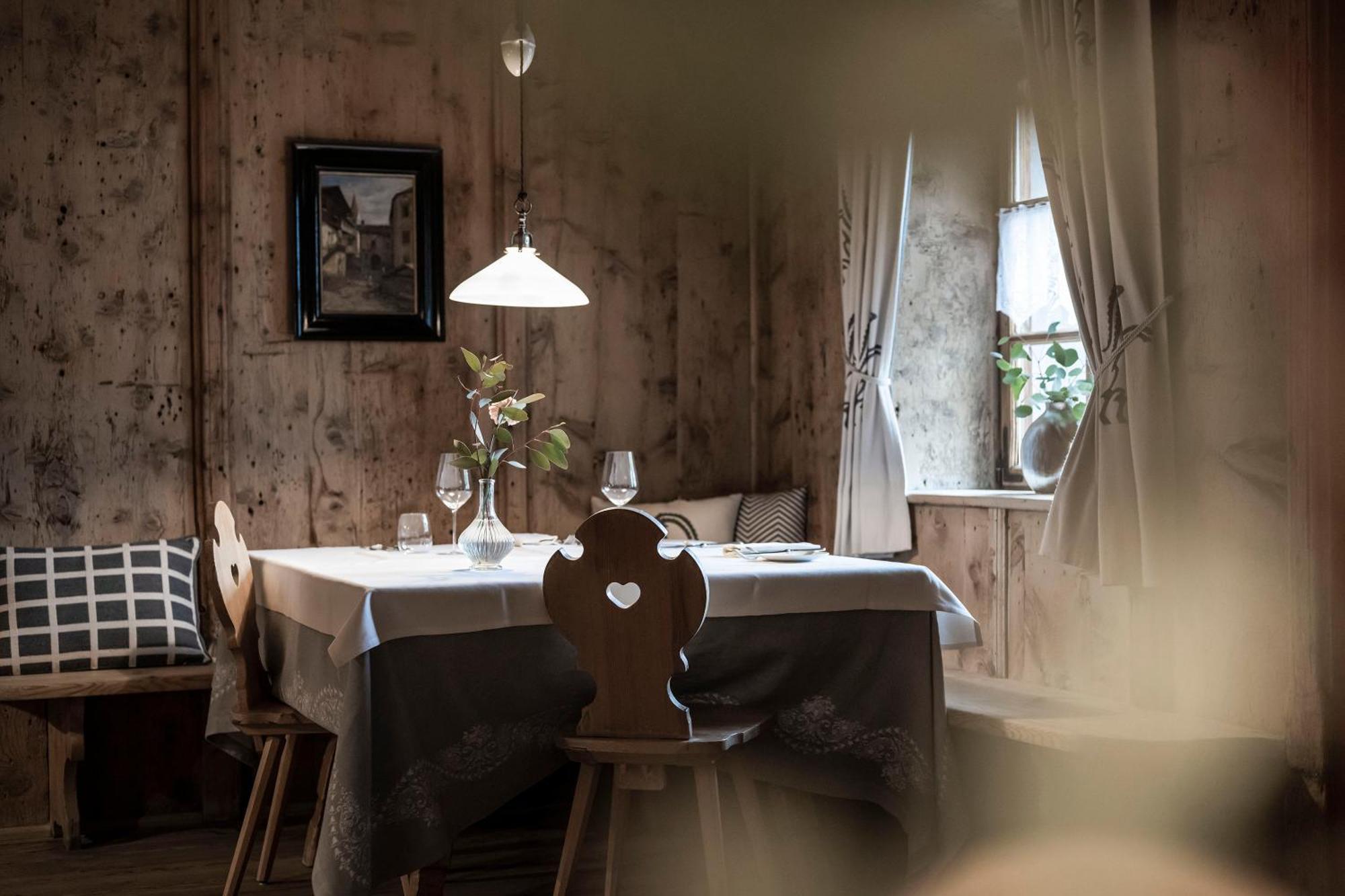 Hotel Ansitz Steinbock Villandro Eksteriør bilde