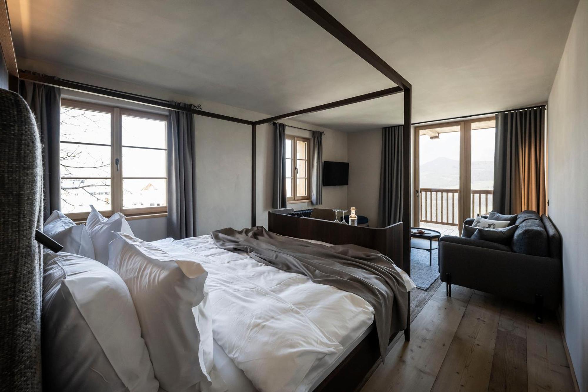 Hotel Ansitz Steinbock Villandro Eksteriør bilde